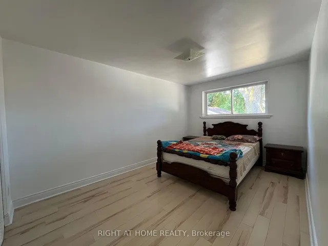 Additional image 10 of 78 Sanford Cres