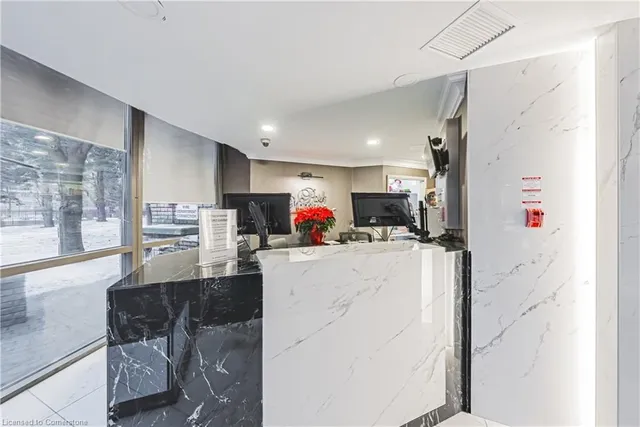 Additional image 37 of 45 Kingsbridge Garden Cir Unit 1502