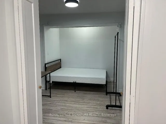 Additional image 20 of 3700 Kaneff Cres Unit 2007