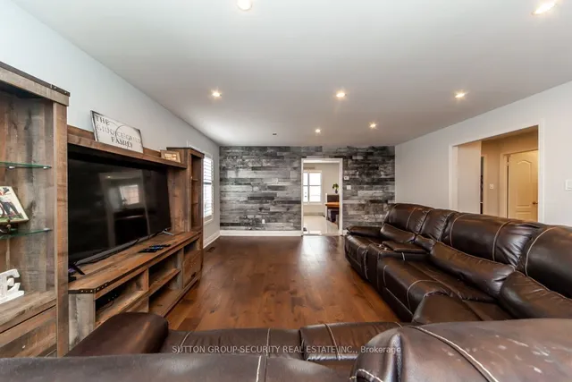 Additional image 9 of 190 Van Scott Dr