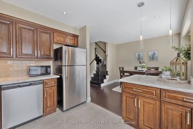 Additional image 9 of 28 Kincaid Crt