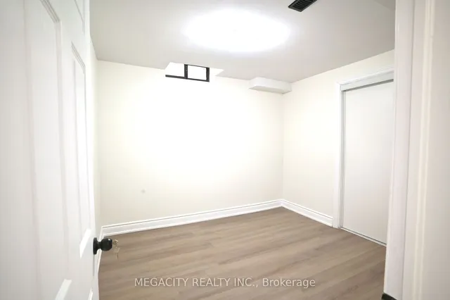 Additional image 19 of 7800 Priory Cres