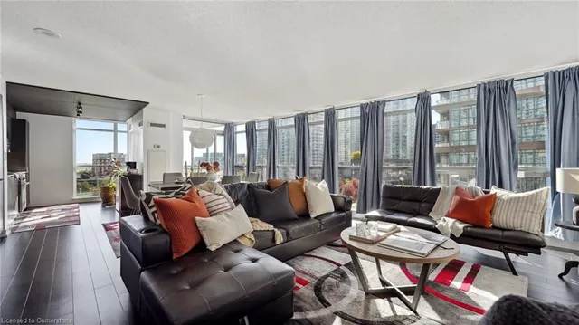 Additional image 4 of 10 Capreol Crt Unit 612