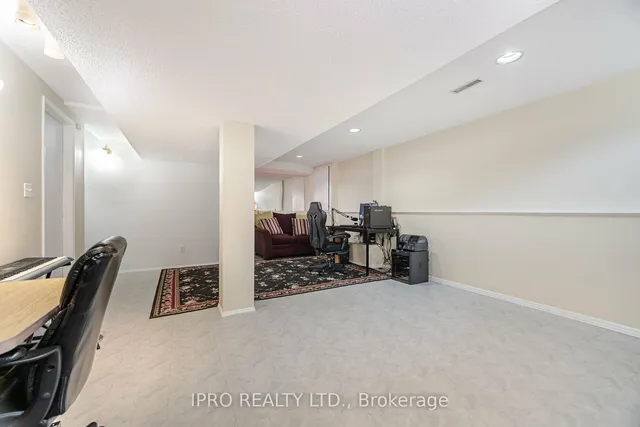 Additional image 31 of 2963 Gulfstream Way