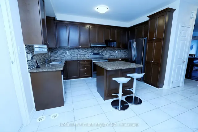 Additional image 17 of 5 Cedar Lake Cres