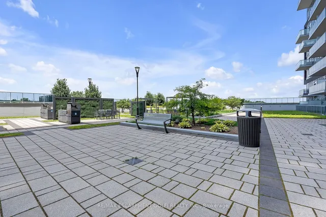 Additional image 28 of 2093 Fairview St Unit 408