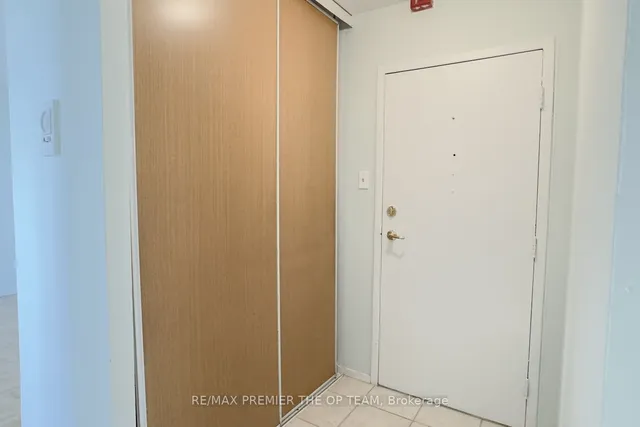 Additional image 8 of 3533 Derry Rd Unit 607