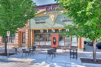 Additional image 3 of 118-4th Avenue SW