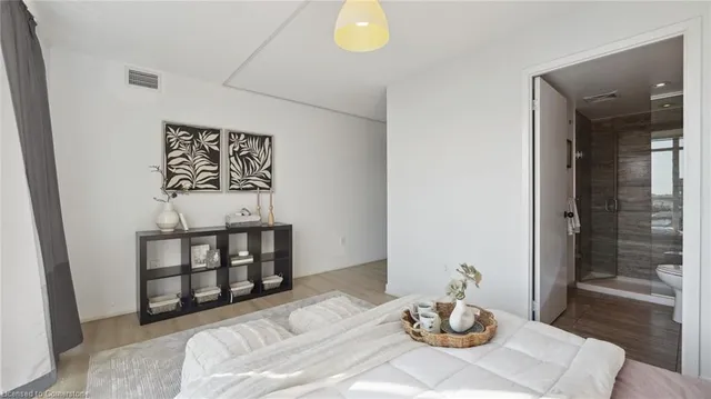 Additional image 24 of 10 Capreol Crt Unit 612