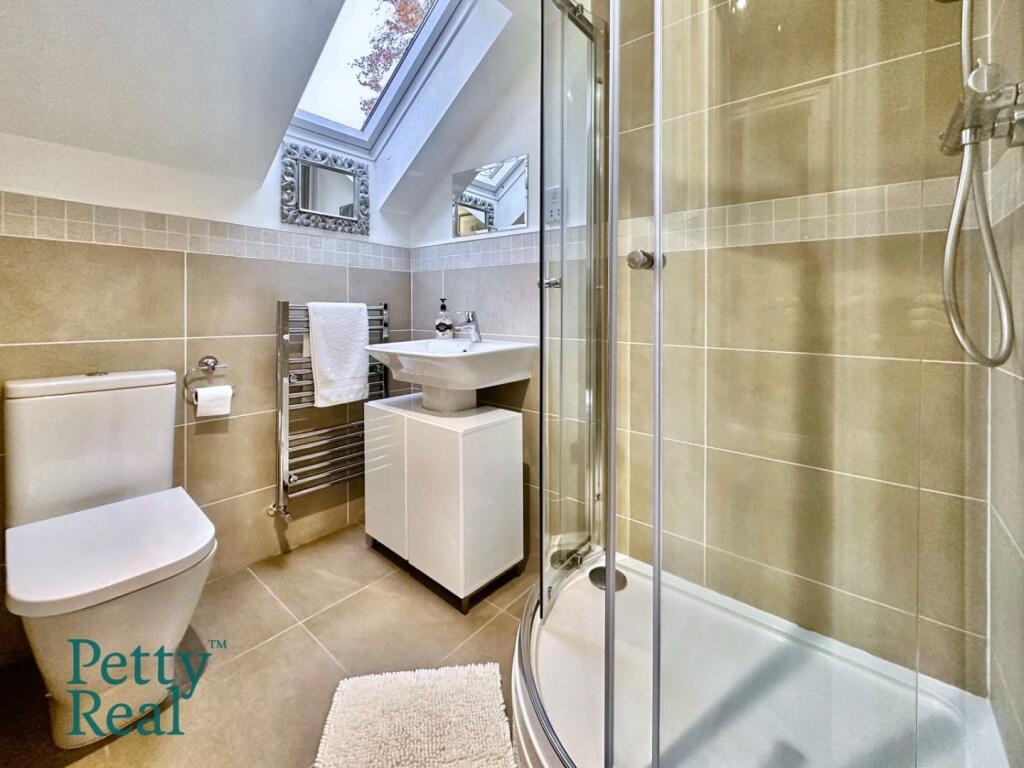 Additional image 11 of Field Top Court, Fence