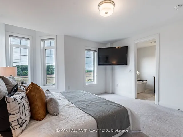 Additional image 24 of 4023 Sixth Line