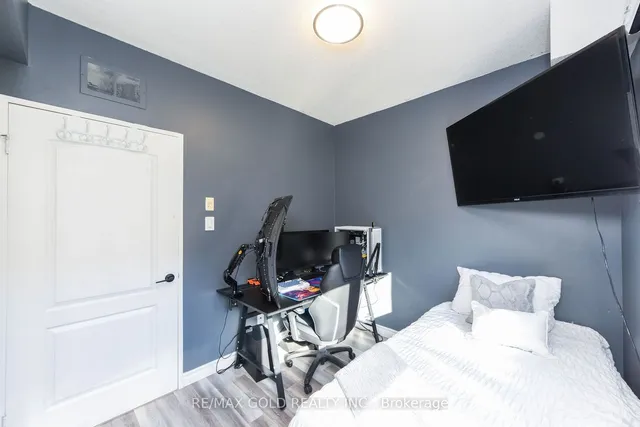 Additional image 28 of 7500 Goreway Dr Unit 35
