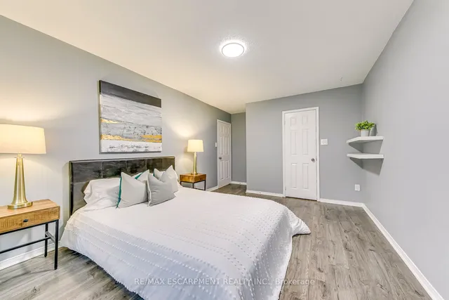 Additional image 28 of 435 March Cres