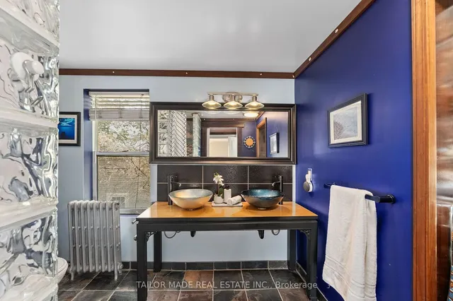 Additional image 33 of 42 Centre St