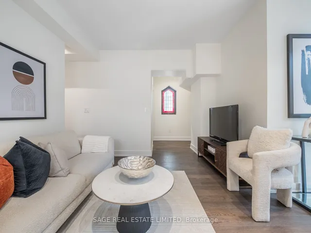 Additional image 10 of 1183 Dufferin St Unit 102