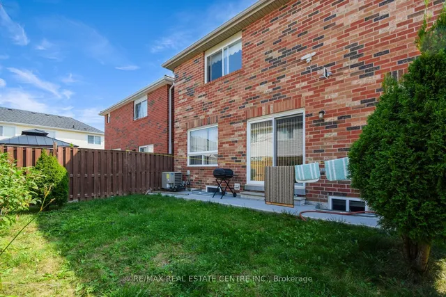 Additional image 39 of 103 Botavia Downs Dr