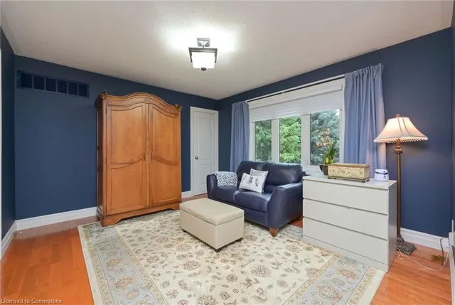 Additional image 25 of 14 Penrose Crt