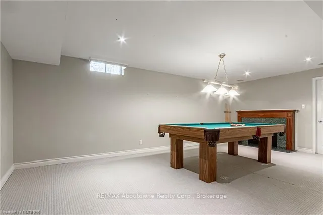 Additional image 28 of 398 BARCLAY Cres