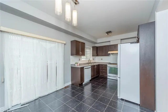 Additional image 11 of 96 Clearfield Dr