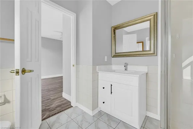 Additional image 29 of 48 Zachary Dr