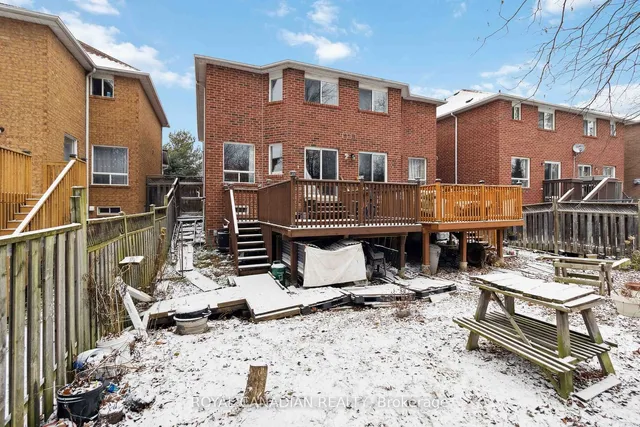 Additional image 38 of 1230 Prestonwood Cres