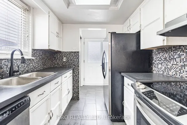 Additional image 18 of 7646 Priory Cres