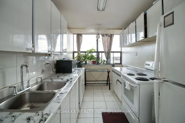 Additional image 8 of 18 Knightsbridge Rd Unit 1612