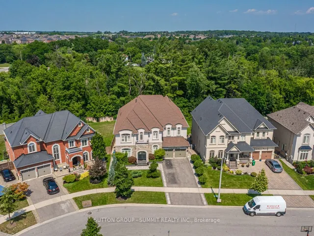 Additional image 35 of 54 Viewmount Cres