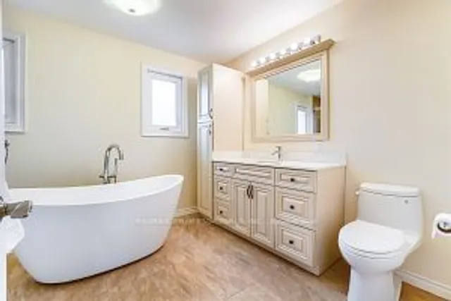 Additional image 23 of 292 Laurentian Ave