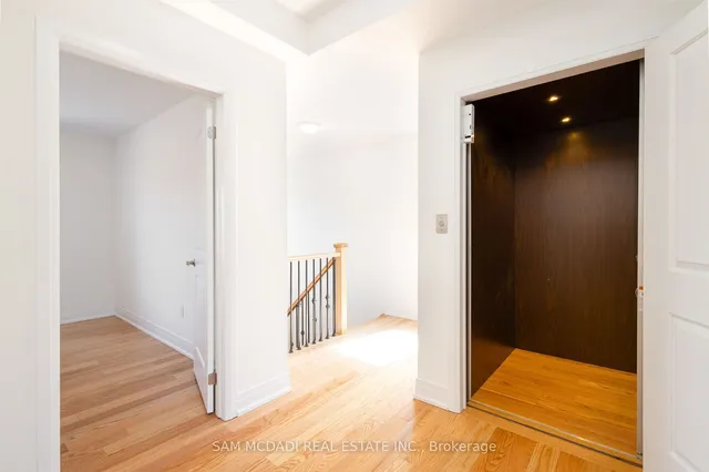 Additional image 28 of 2163 Royal Gala Circ