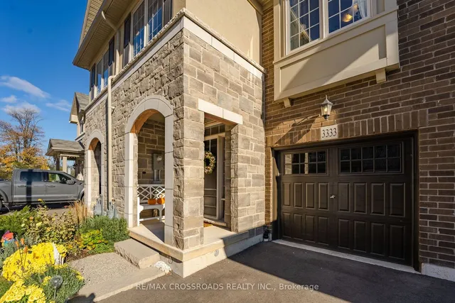 Primary image of 3333 Mockingbird Common Cres