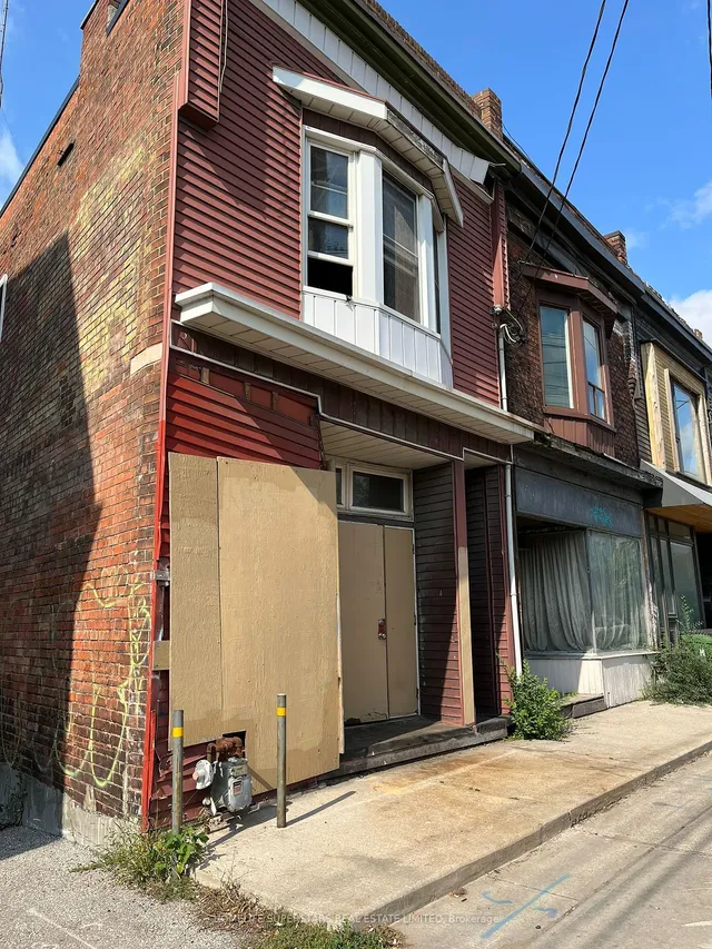 Additional image 3 of 2553 Dundas St