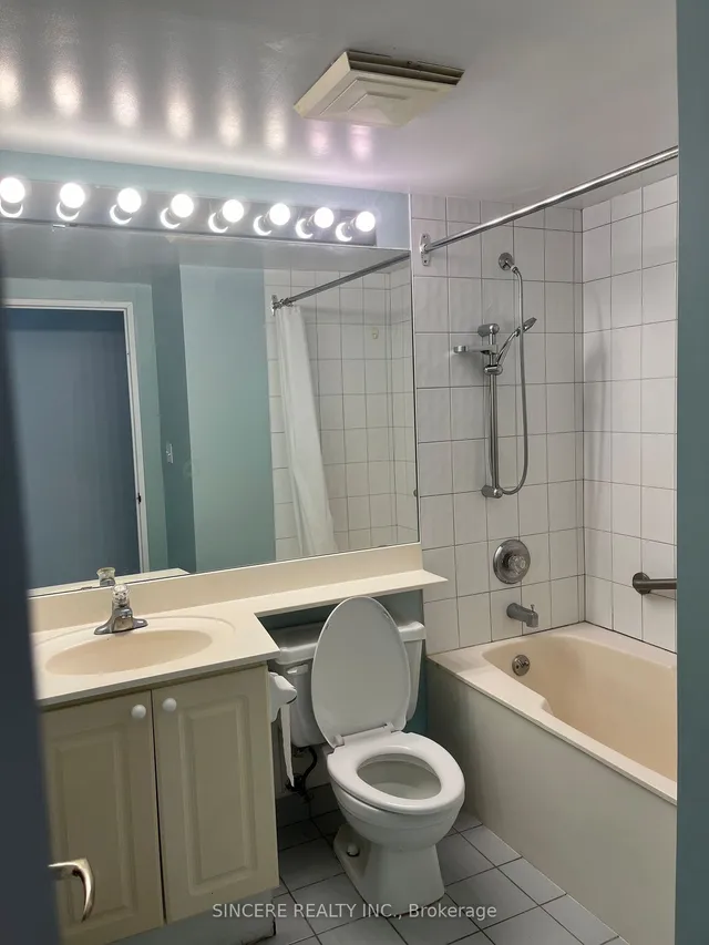 Additional image 9 of 8 Lee Centre Dr Unit 502