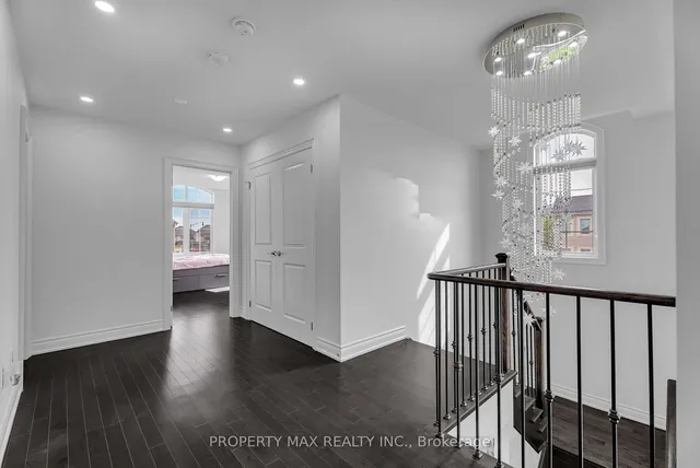 Additional image 24 of 25 Vineyard Dr