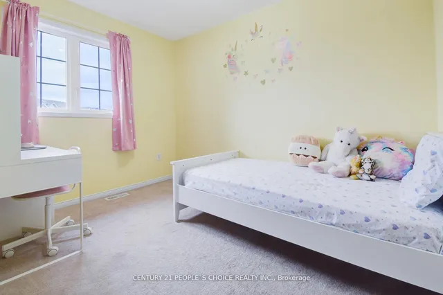 Additional image 28 of 4872 Capri Cres