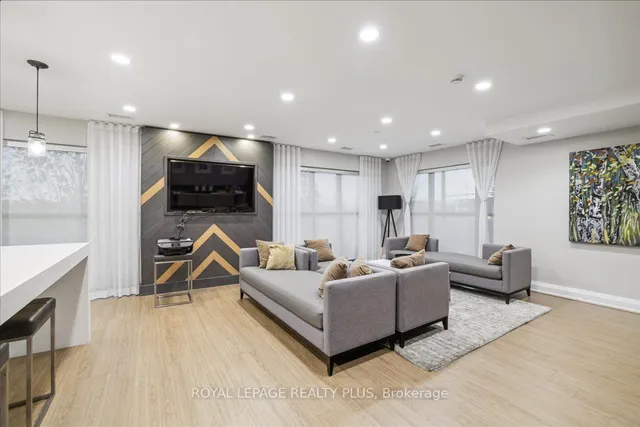 Additional image 33 of 128 Grovewood Common Unit 334