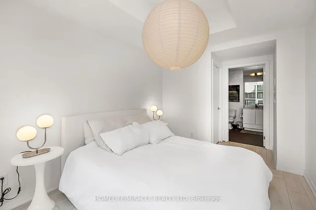 Additional image 34 of 51 East Liberty St Unit 1108