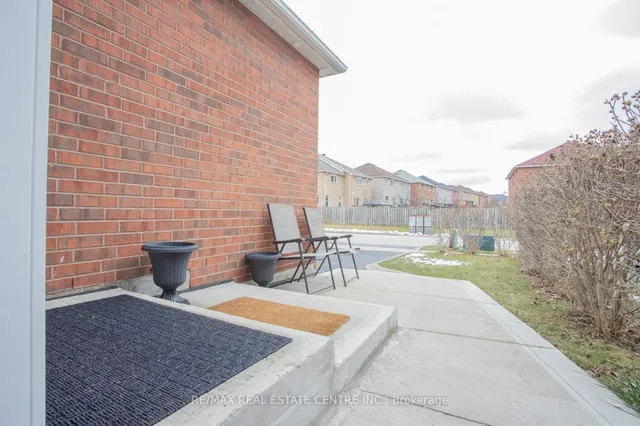 Additional image 40 of 835 Stonebridge Ave