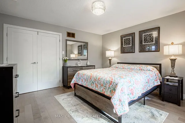 Additional image 20 of 4063 Dursley Cres