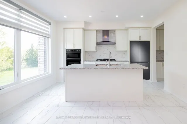 Additional image 13 of 38 Queenpost Dr
