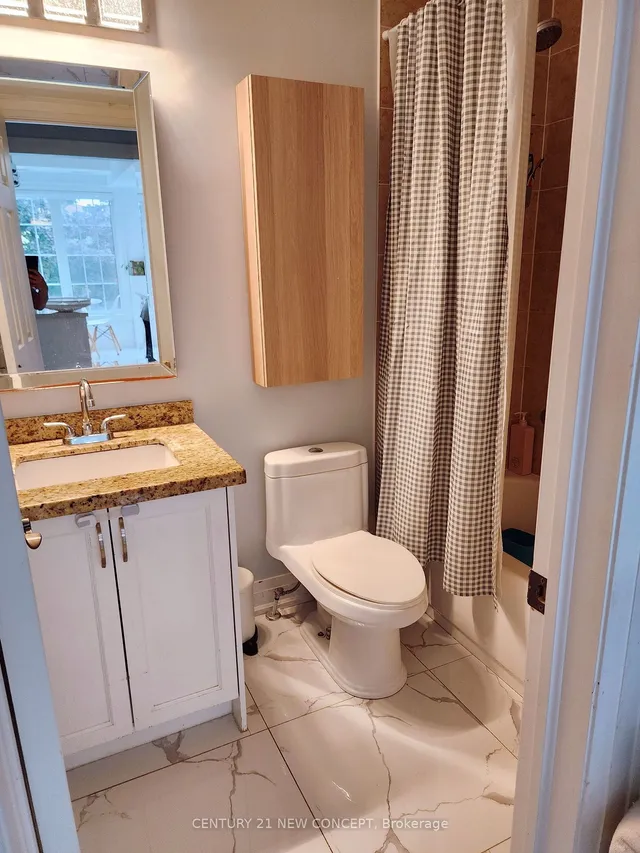 Additional image 15 of 960 Bloor St Unit 206