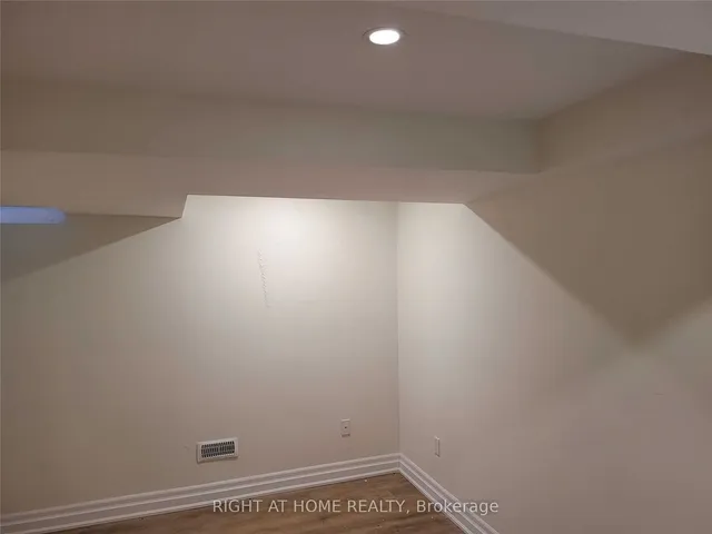 Additional image 19 of 1080 Glenashton Dr