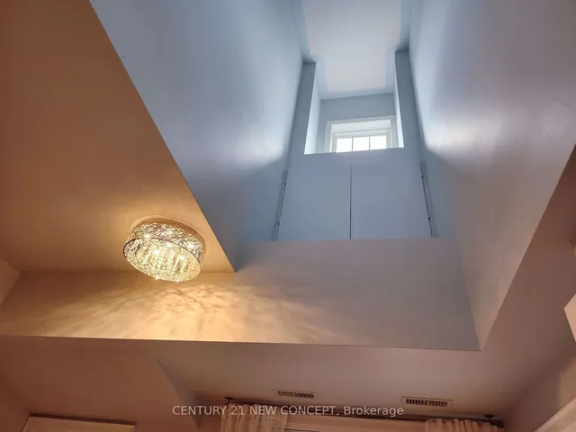 Additional image 8 of 960 Bloor St Unit 206