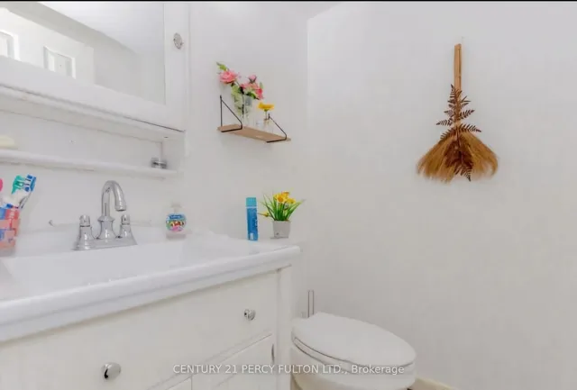 Additional image 23 of 3555 Derry Rd Unit 104