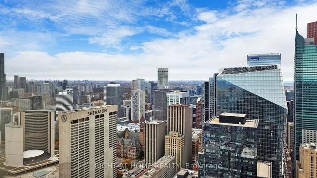 Additional image 21 of 180 University Ave Unit 5607