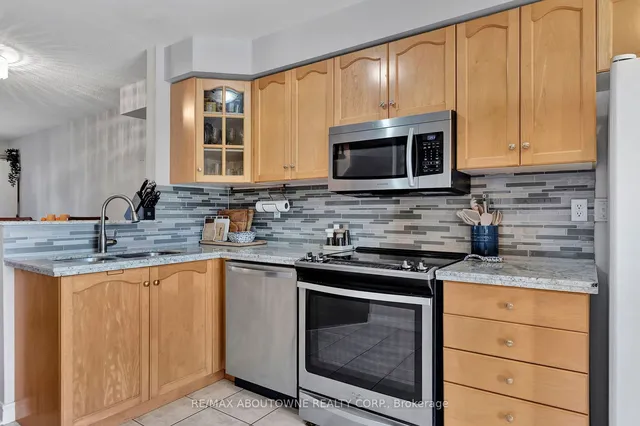 Additional image 5 of 3480 Upper Middle Rd Unit 17