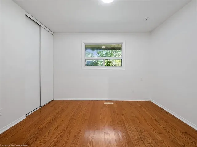 Additional image 17 of 165 Cavendish Crt