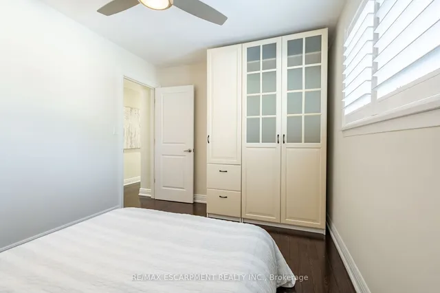 Additional image 18 of 5247 SPRUCE Ave