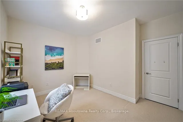 Additional image 31 of 211 SIXTEEN MILE Dr