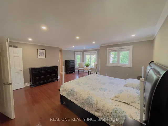 Additional image 19 of 2046 Pineview Dr